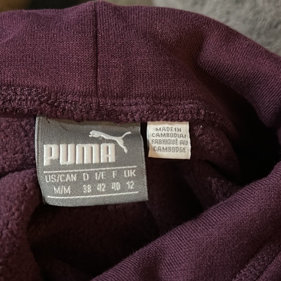 Like new purple Puma hoodie size Med. 70% cotton and 30 % polyester. - Picture 2 of 3